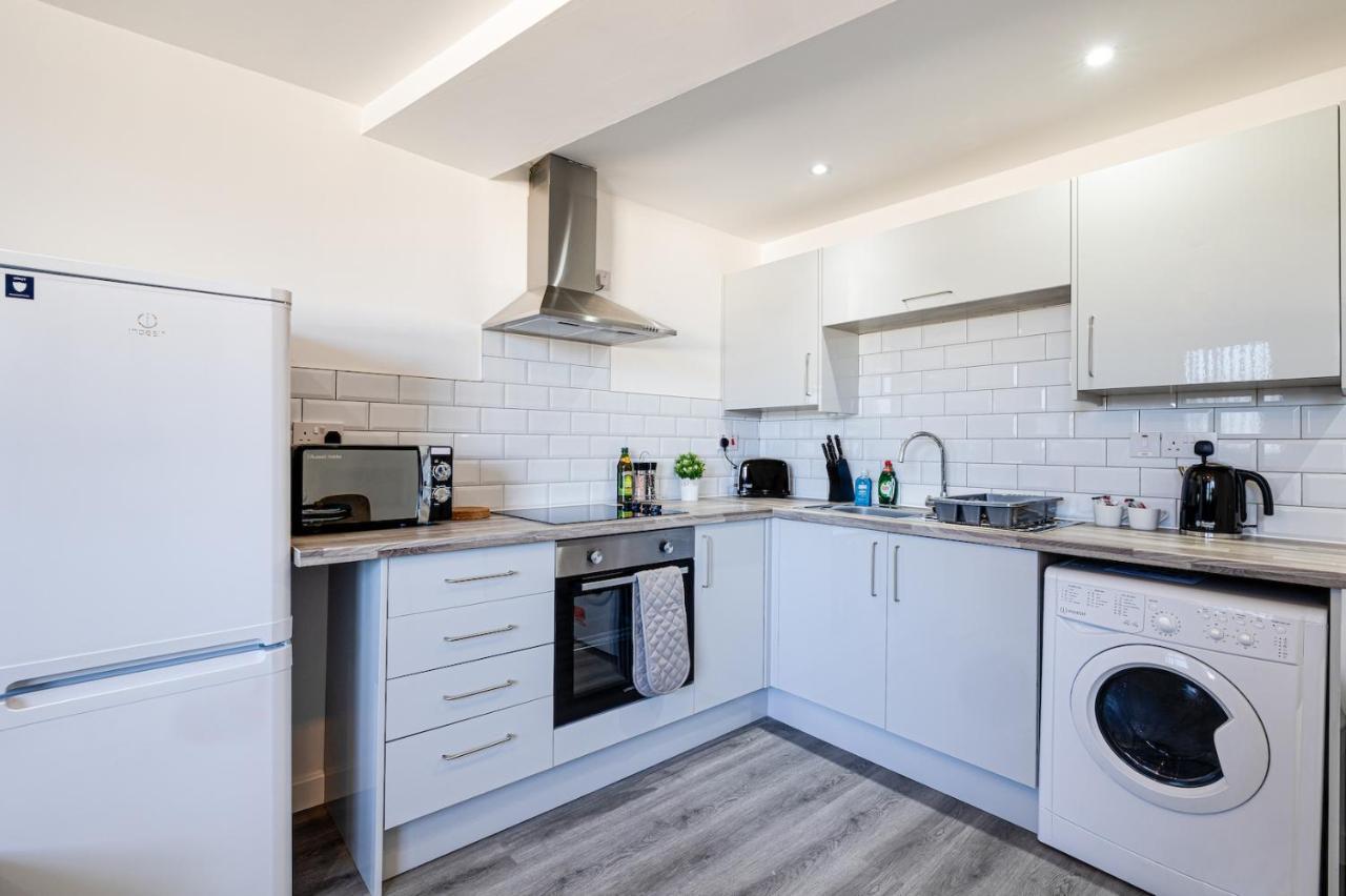 Stunning 1 Bed Apartment In The Heart Of Stockport Buitenkant foto