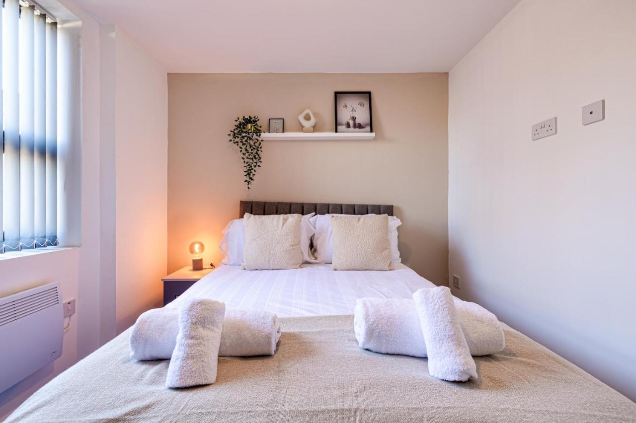 Stunning 1 Bed Apartment In The Heart Of Stockport Buitenkant foto